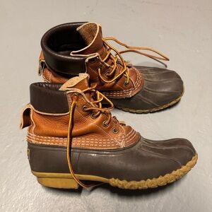 L.L.Bean Women's Bean Boots Tumbled-Leather size 7-7.5 women